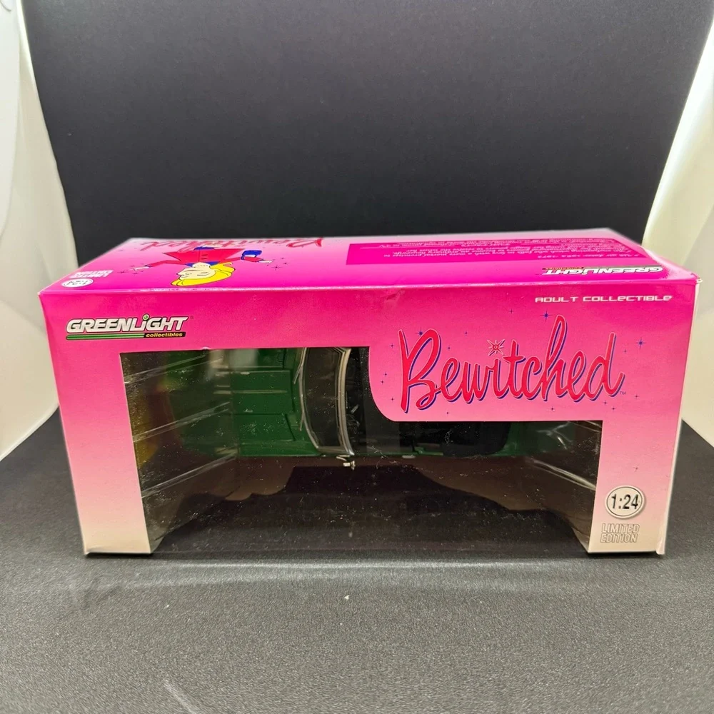RARE Greenlights “Bewitched” 1969 Green Camaro 1:24 scale - Picture 2 of 9